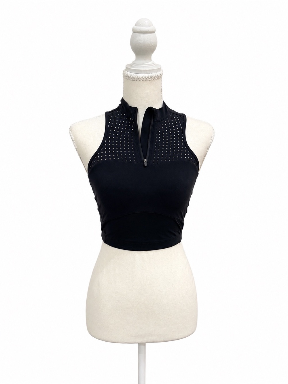 Lululemon Unleash Strength Bra Size 4 Black Longline Mesh Zip Athletic Top